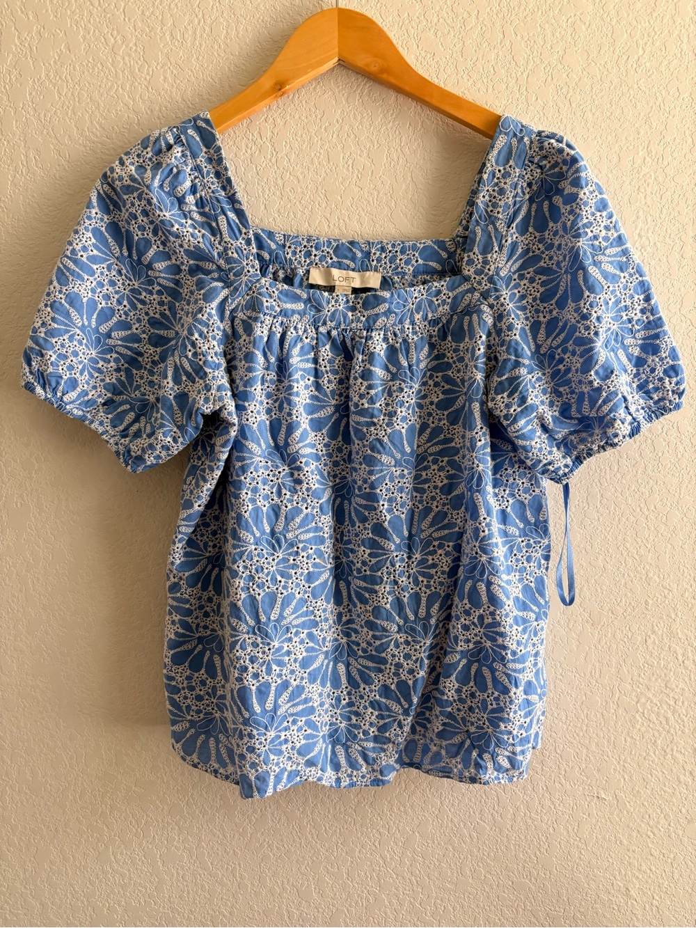 LOFT Blue & White Floral Embroidered Blouse And Short Set Small